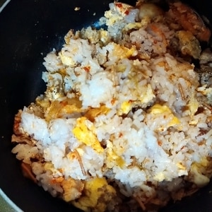 簡単！(^^)雑穀米と豚ひき肉＆白菜キムチの炒飯♪
